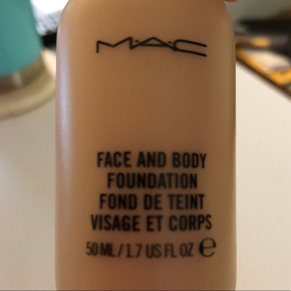 MAC face and body foundation